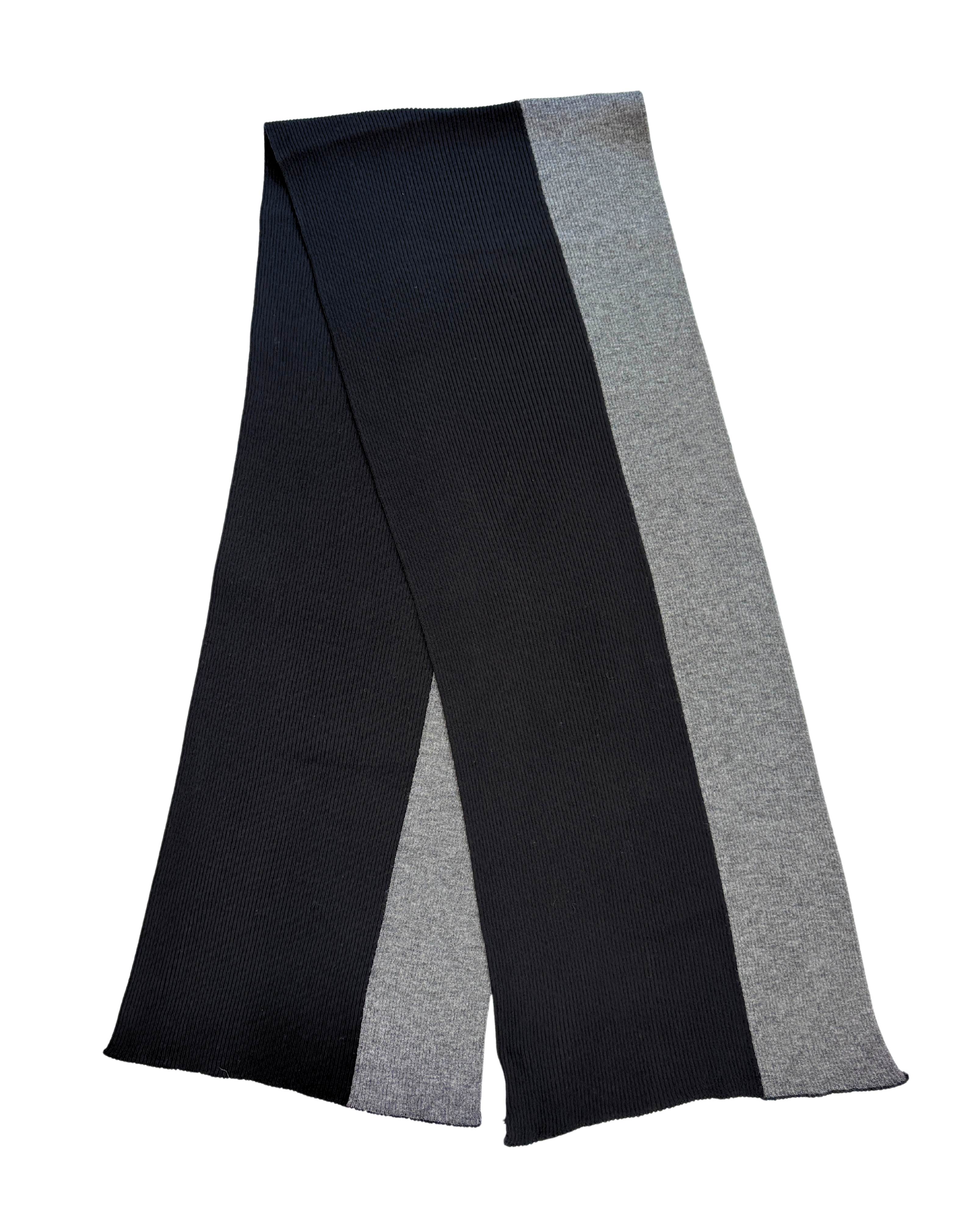 Modern Rib scarf flat view