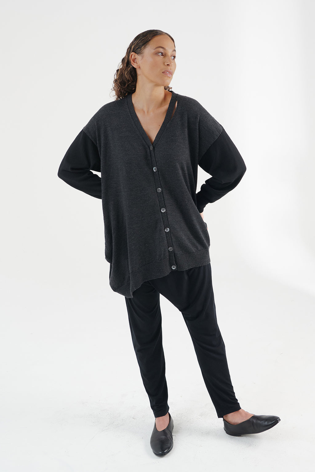 Curva Merino Cardigan, Charcoal/Black